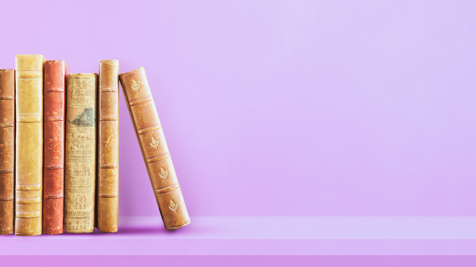  Bryxavro  — your book treasure trove